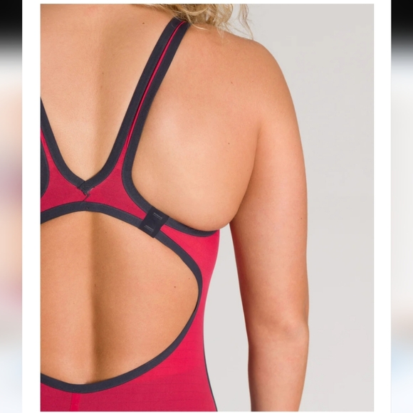 NWT Arena Powerskin Carbon Duo Top - Open Back - Picture 5 of 16